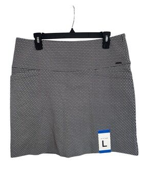 Black & White Patterned Women's Skort - Brand Unspecified